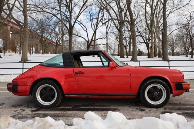 1982 PORSCHE 911