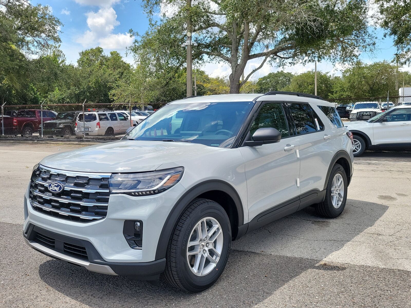 2027 FORD Explorer
