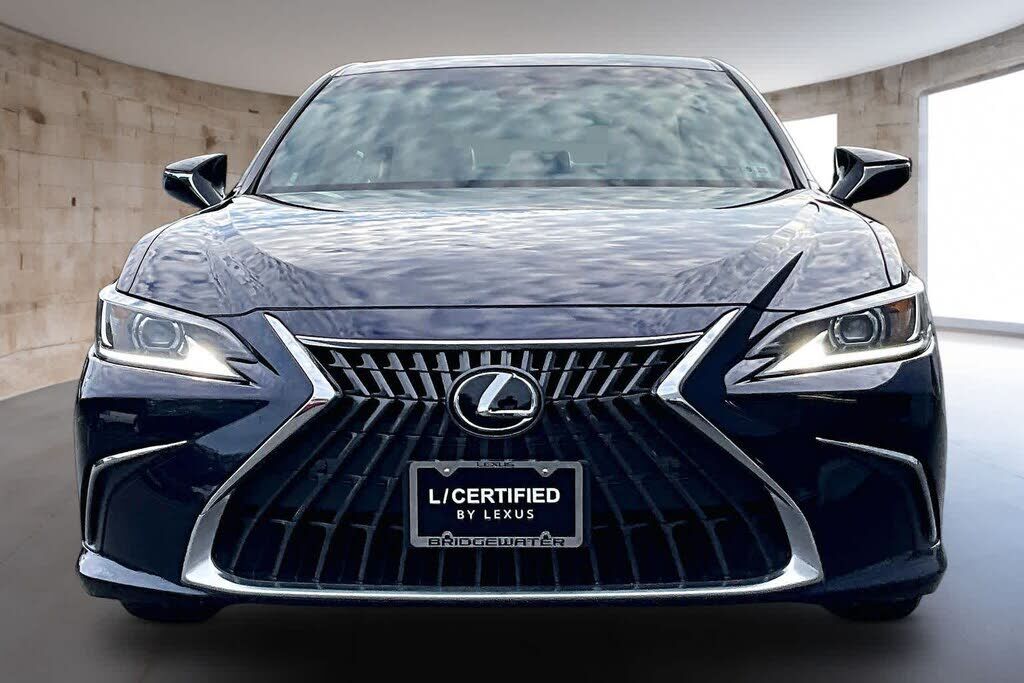 2024 Lexus ES