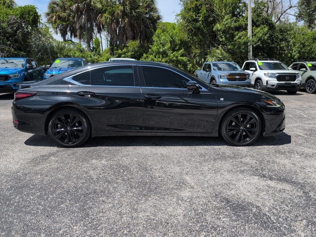 2024 Lexus ES