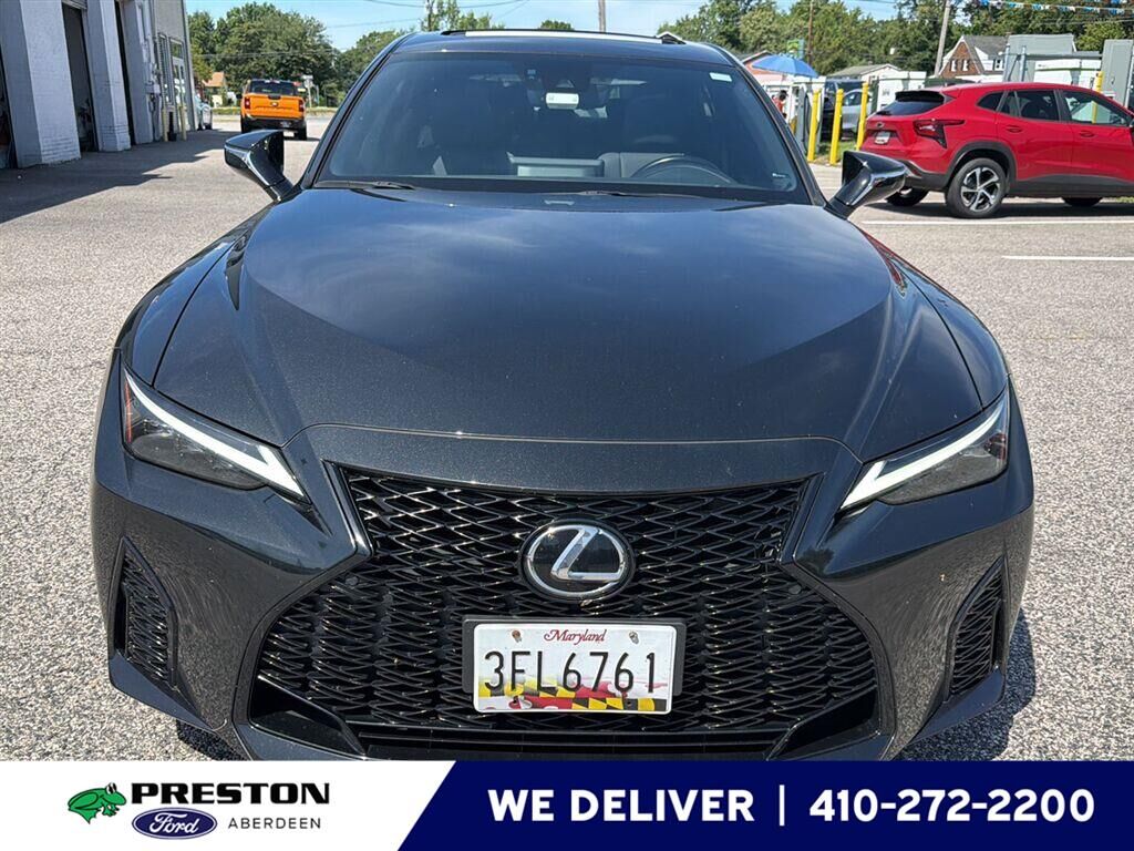2023 LEXUS IS