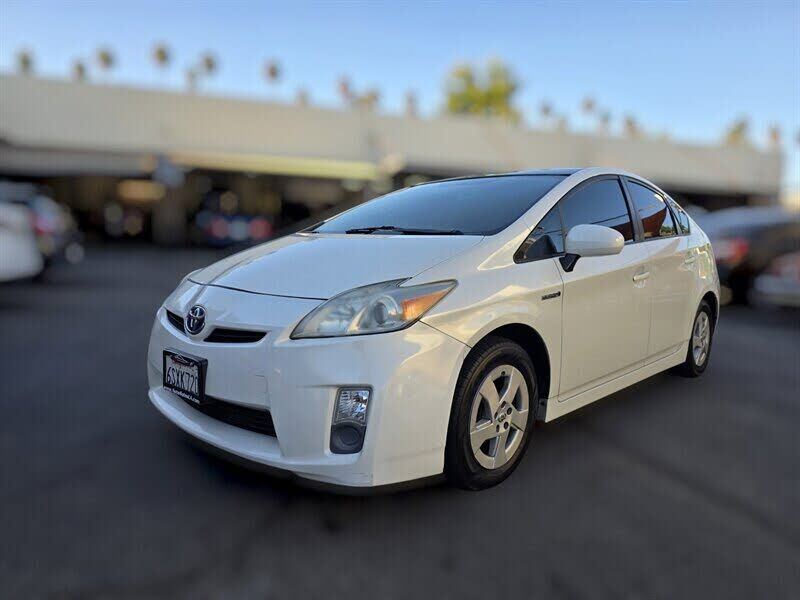 2011 TOYOTA PRIUS