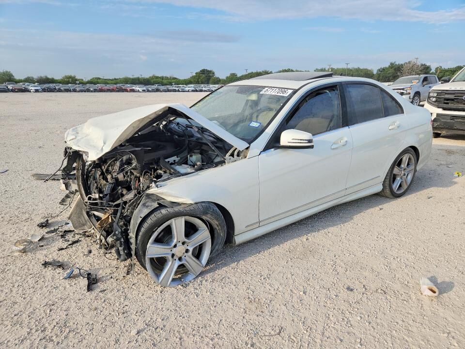 2011 MERCEDES-BENZ C-Class
