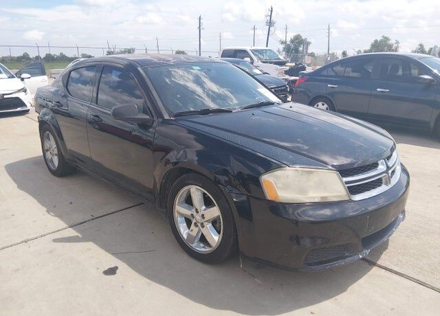 2013 DODGE Avenger