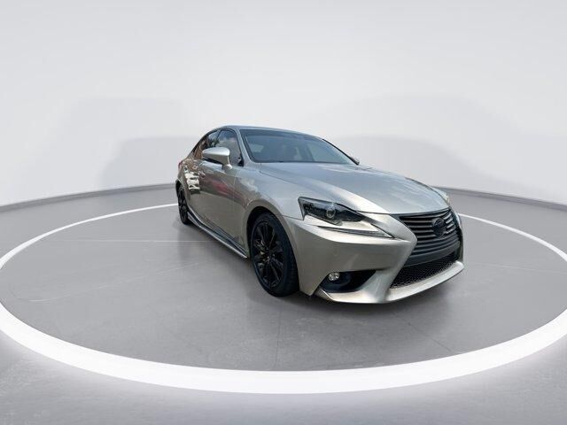 2016 Lexus IS