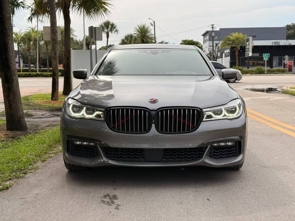 2017 BMW 750i / B7