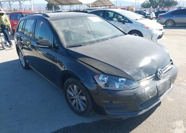 2016 VOLKSWAGEN Golf SportWagen