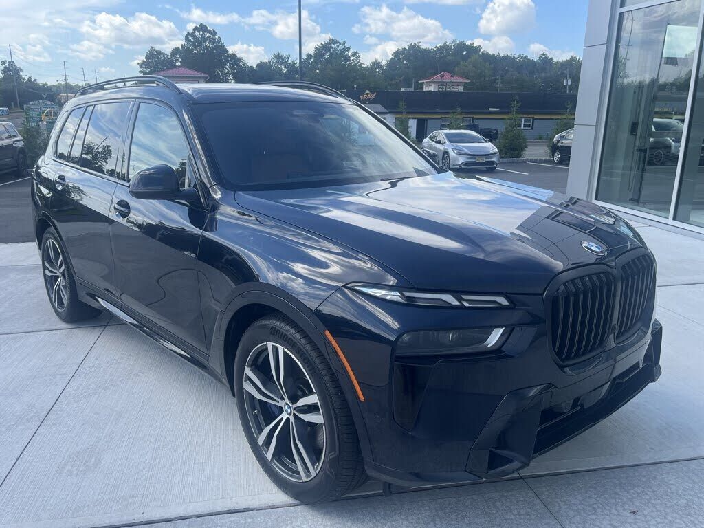 2025 BMW X7