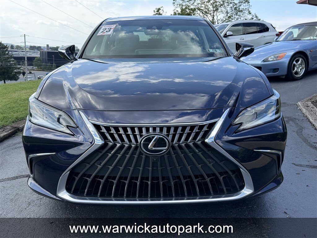 2023 Lexus ES