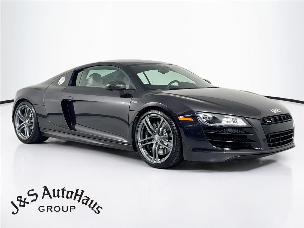 2012 AUDI R8