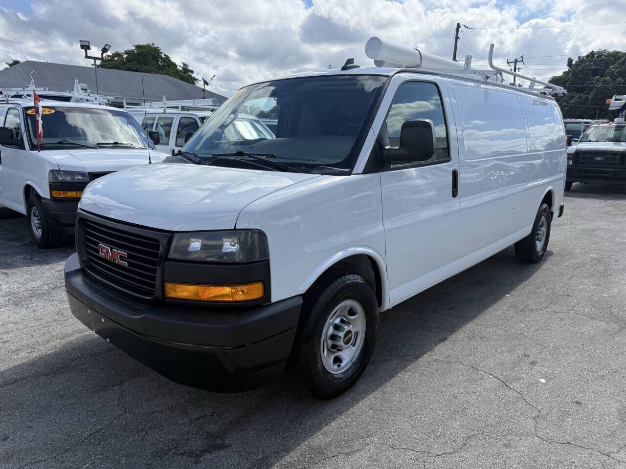 2018 GMC Savana
