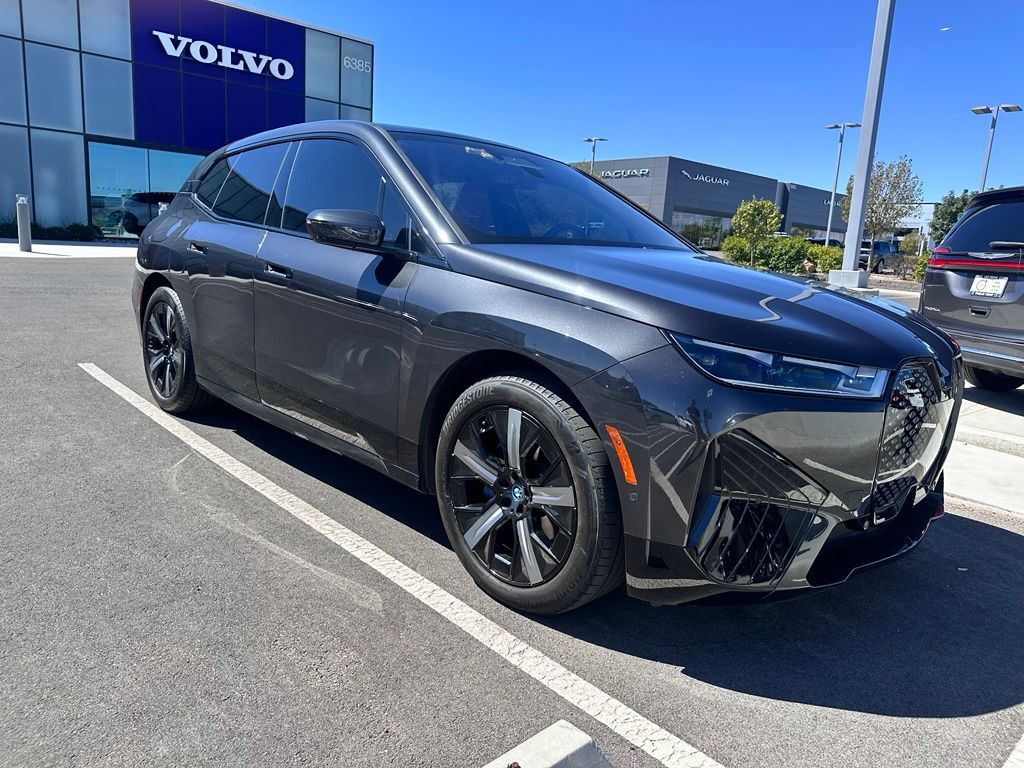 2022 BMW ix