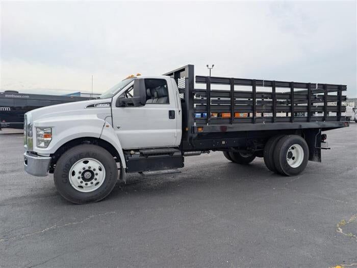 2025 FORD F-650