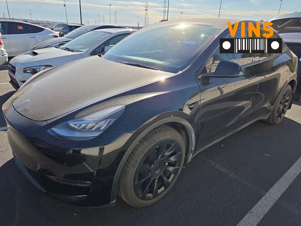 2022 TESLA Model Y