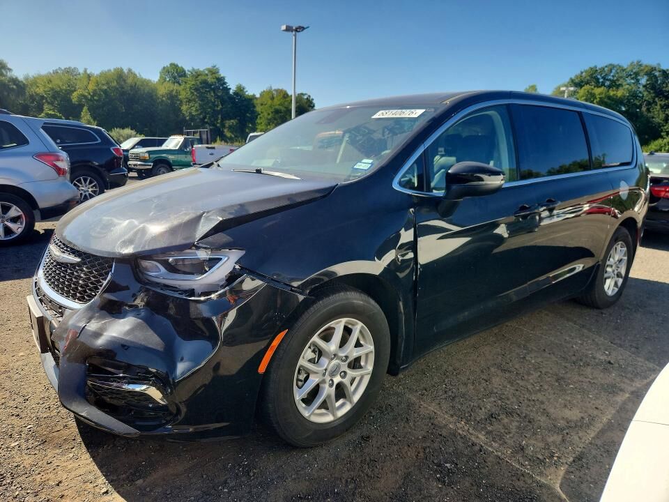 2023 CHRYSLER Pacifica