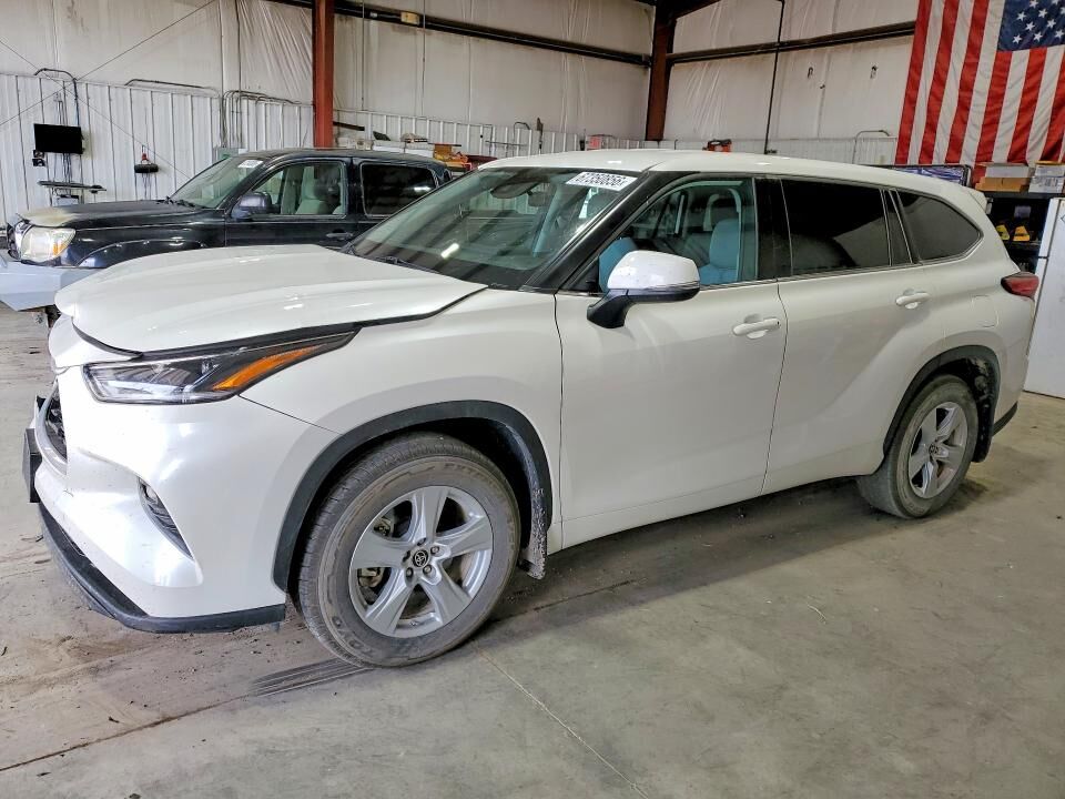 2021 TOYOTA Highlander