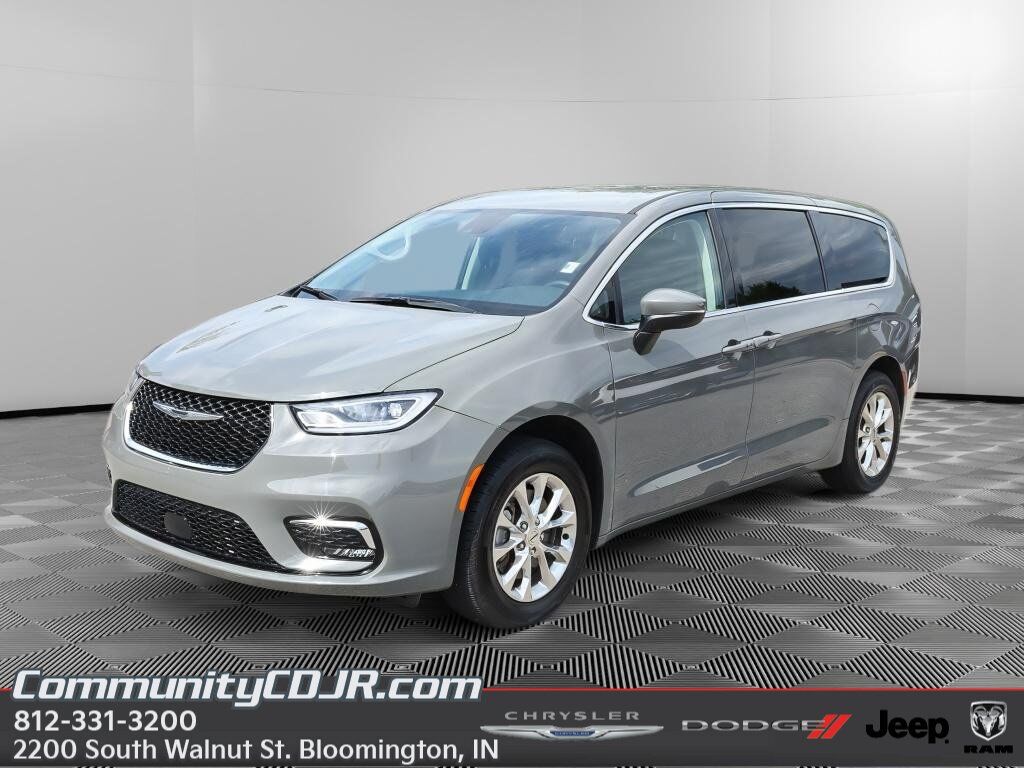 2023 CHRYSLER Pacifica