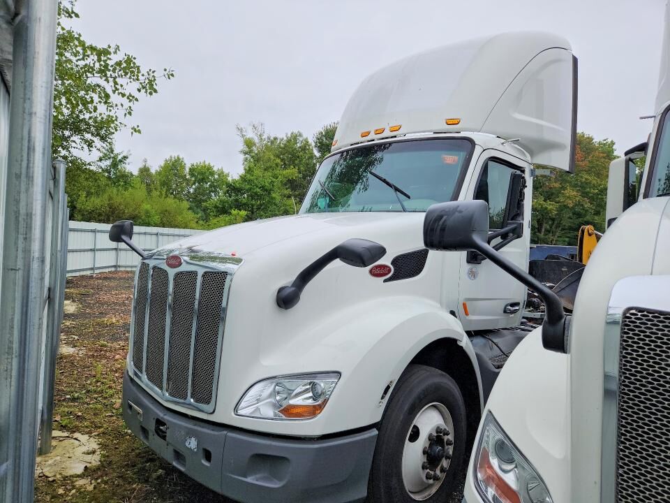 2018 PETERBILT 579