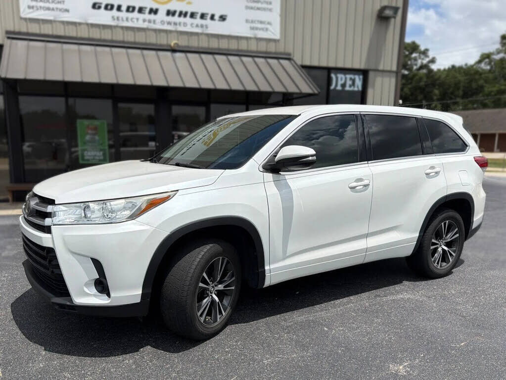 2017 TOYOTA Highlander