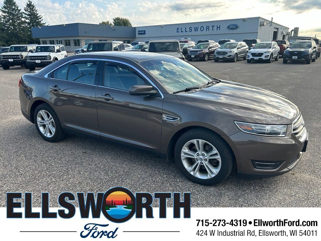 2016 FORD Taurus