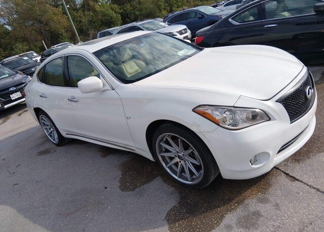2013 INFINITI M37