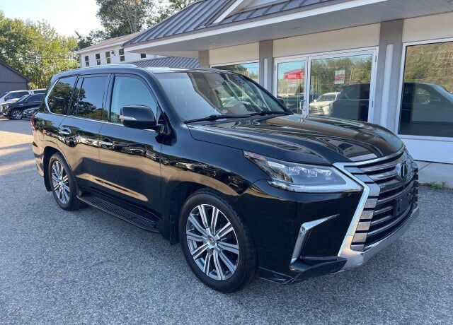 2017 LEXUS LX
