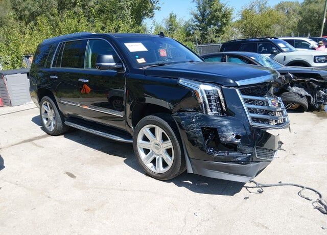 2017 CADILLAC Escalade
