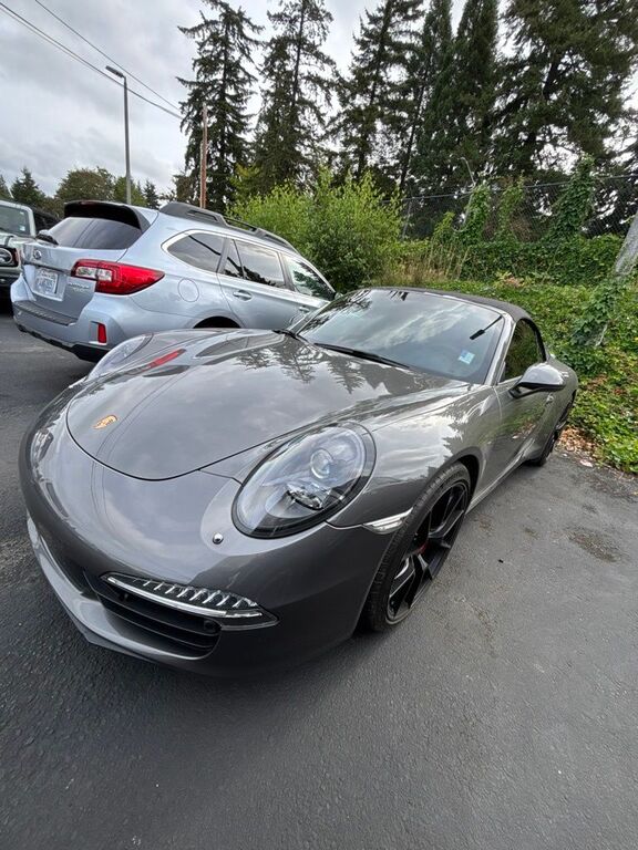 2015 PORSCHE 911