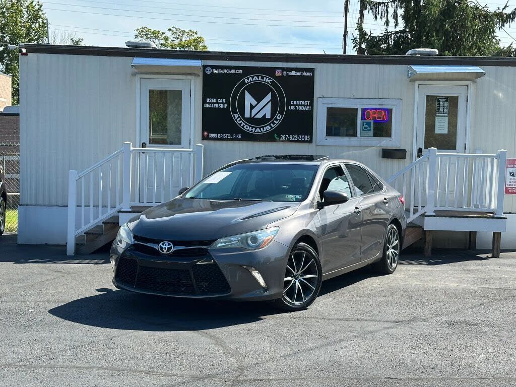 2016 TOYOTA Camry