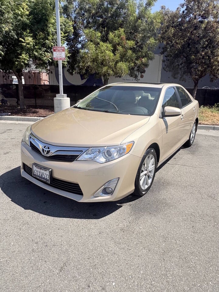 2012 TOYOTA Camry