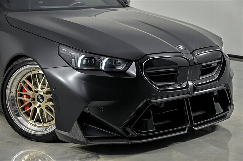 2025 BMW M5