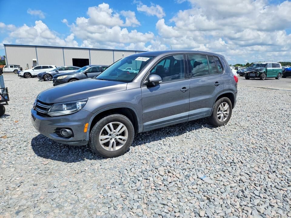 2013 VOLKSWAGEN Tiguan