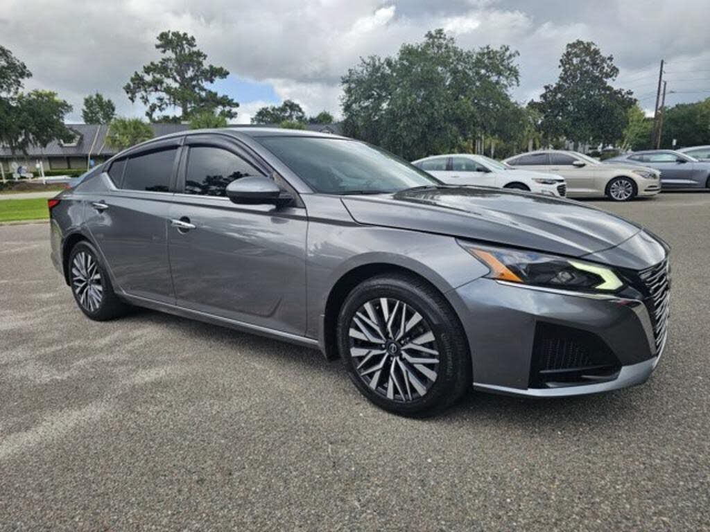 2023 NISSAN Altima