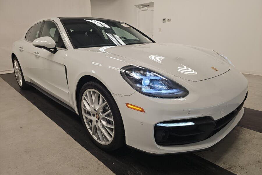 2021 PORSCHE Panamera