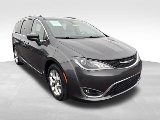 2019 CHRYSLER Pacifica