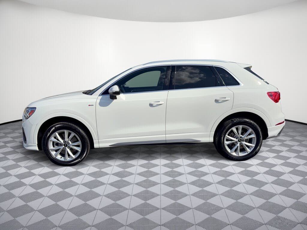 2023 Audi Q3