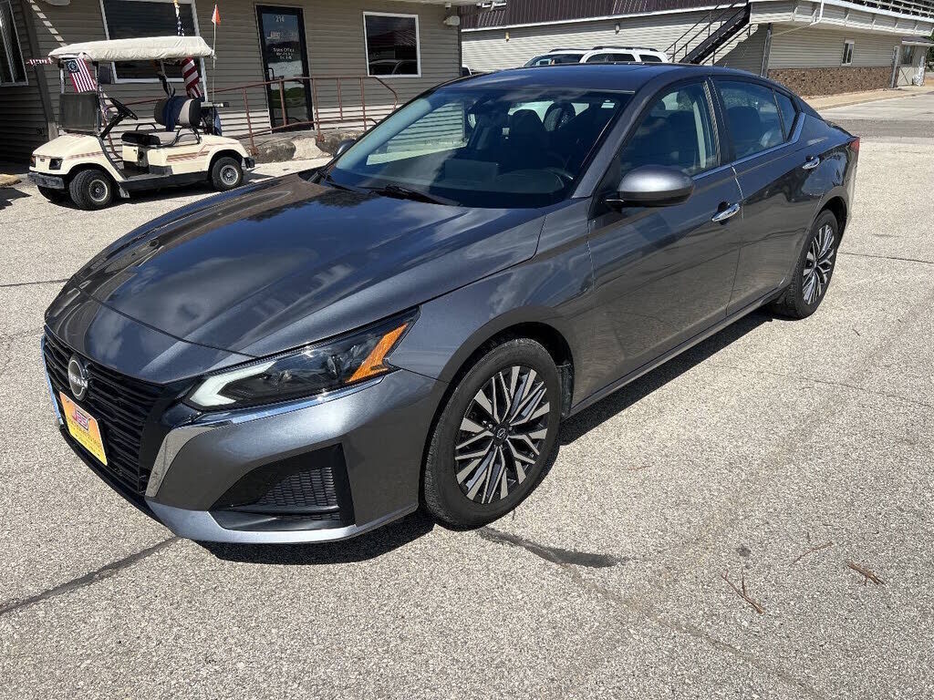 2023 NISSAN Altima