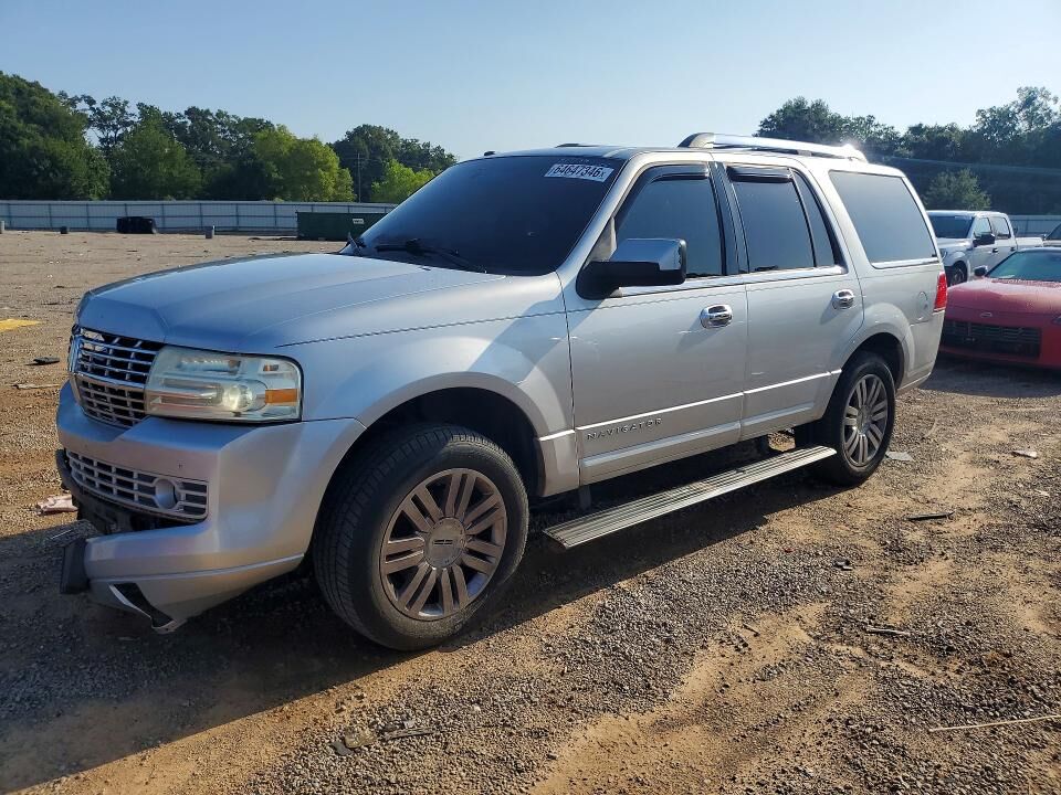 2011 LINCOLN Navigator