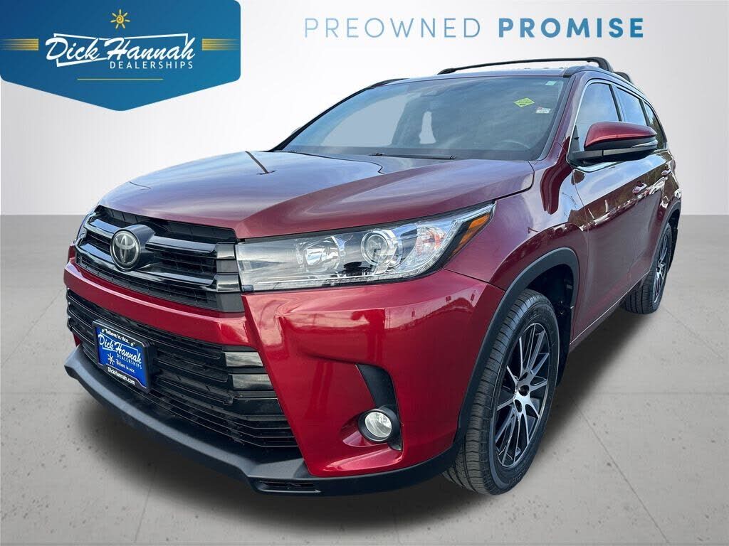 2017 TOYOTA Highlander