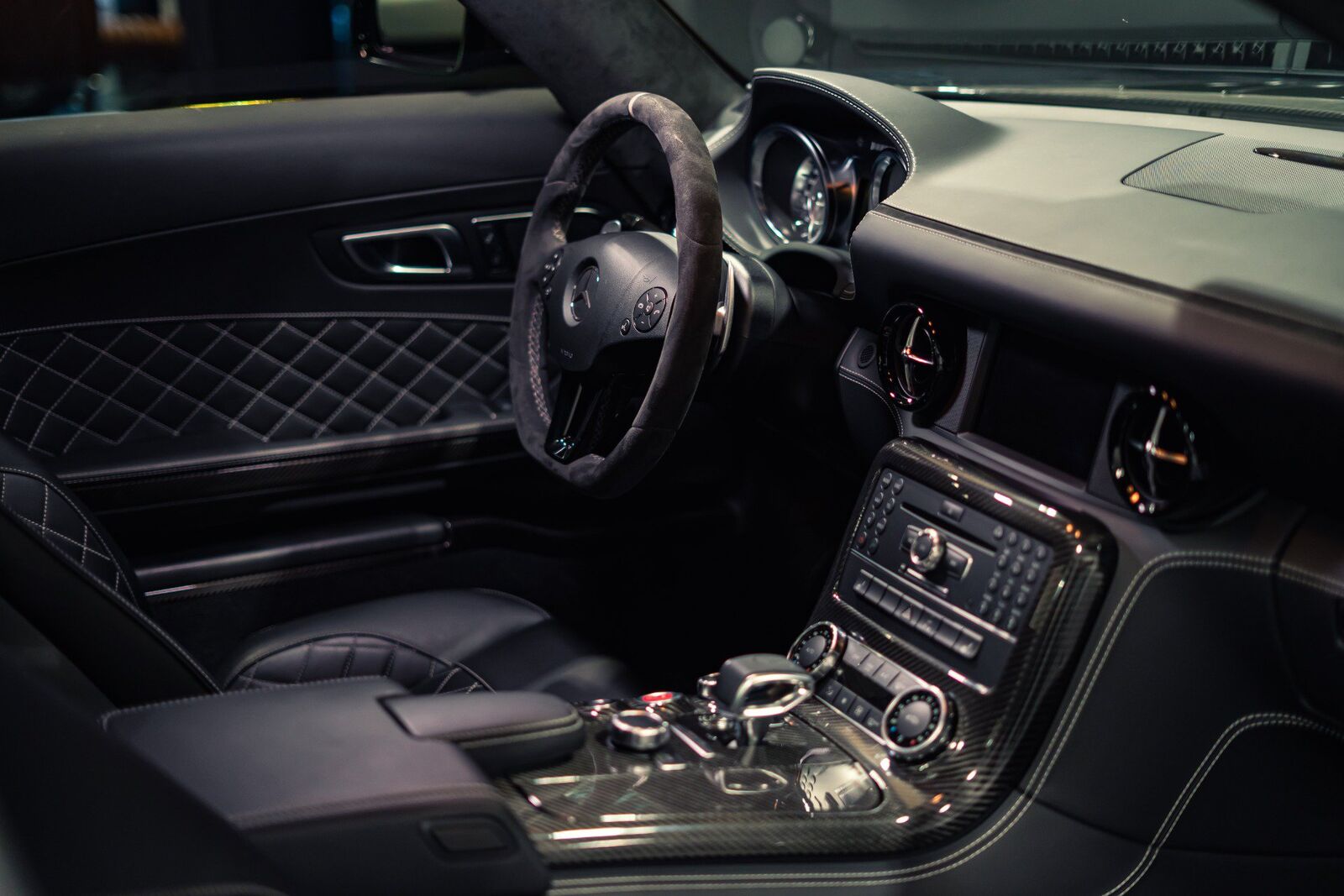 2015 Mercedes-Benz SLS-Class
