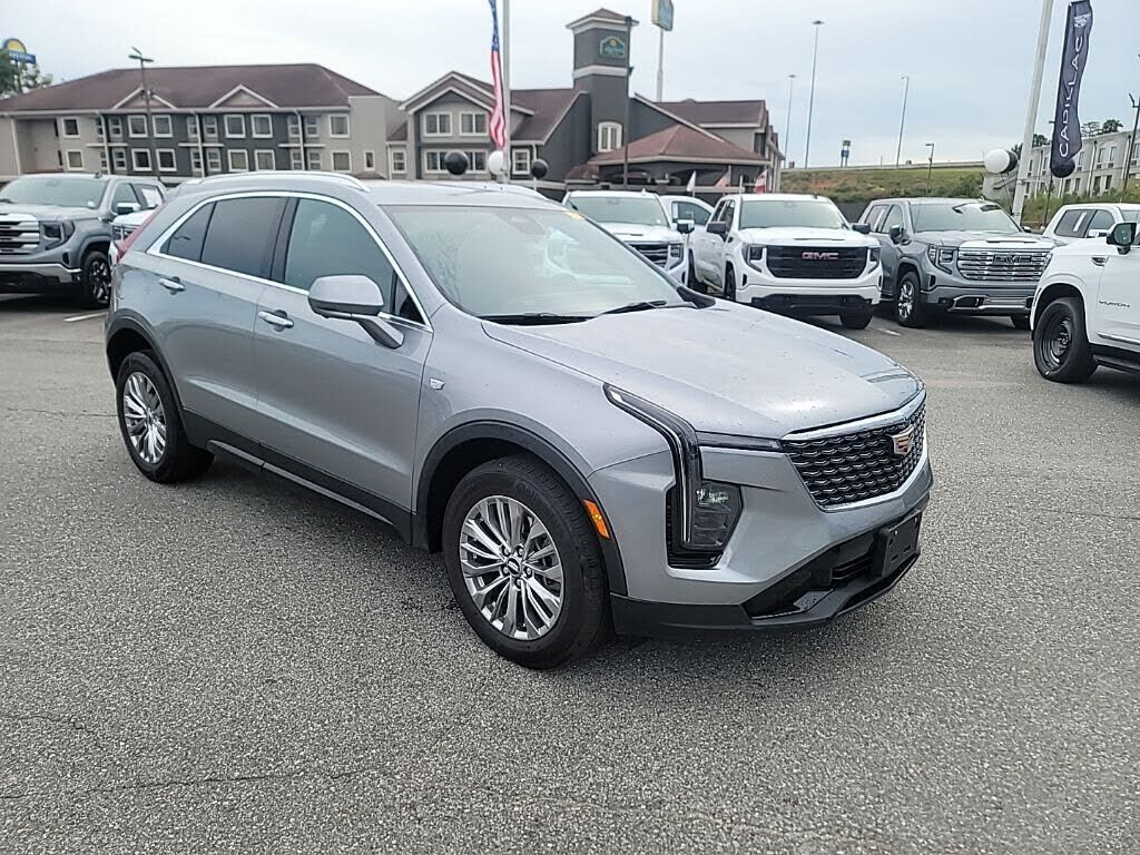 2025 CADILLAC XT4