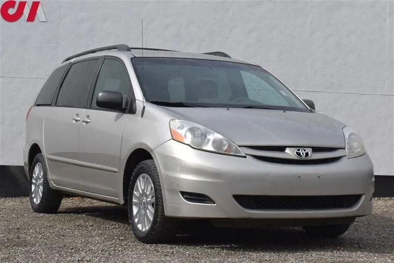 2008 TOYOTA Sienna