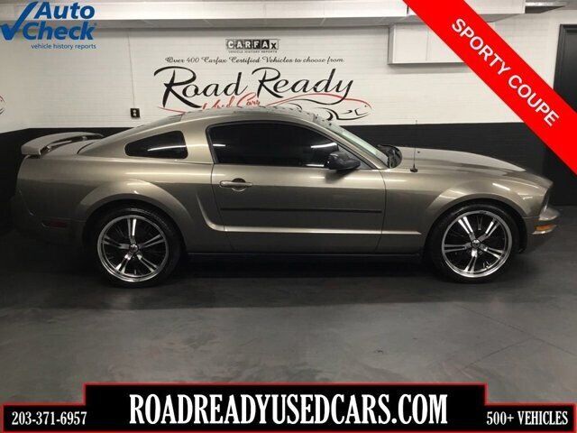 2005 FORD Mustang