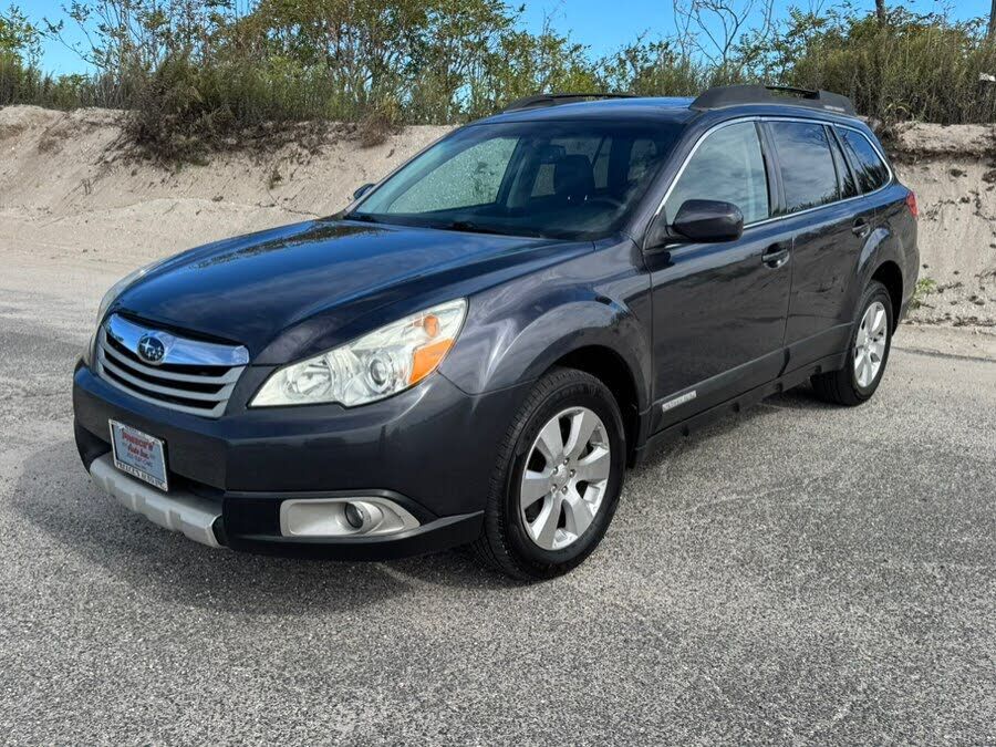 2011 SUBARU Outback
