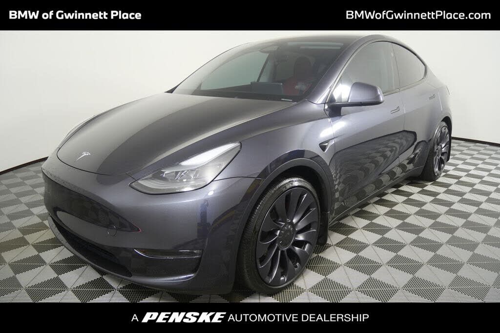 2024 TESLA Model Y