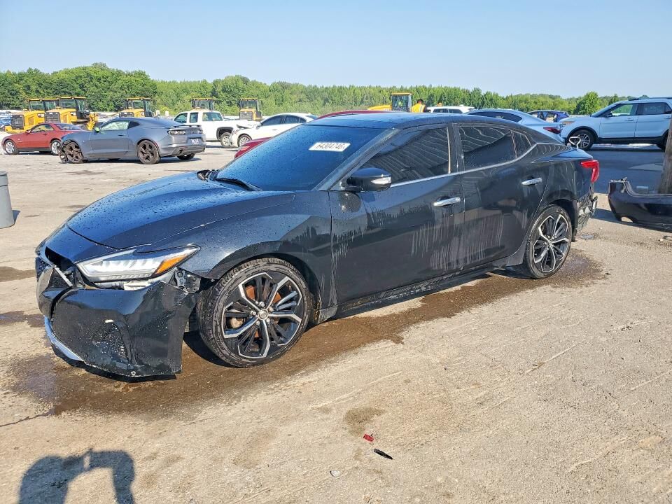 2016 NISSAN Maxima
