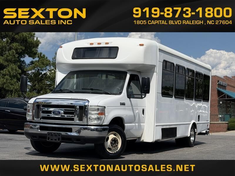 2017 FORD E-450