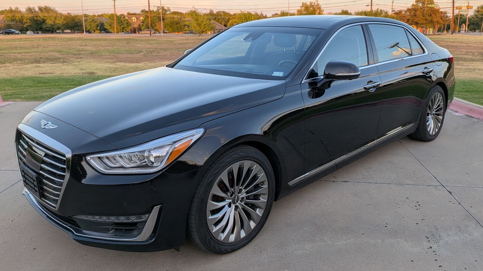 2018 GENESIS G90