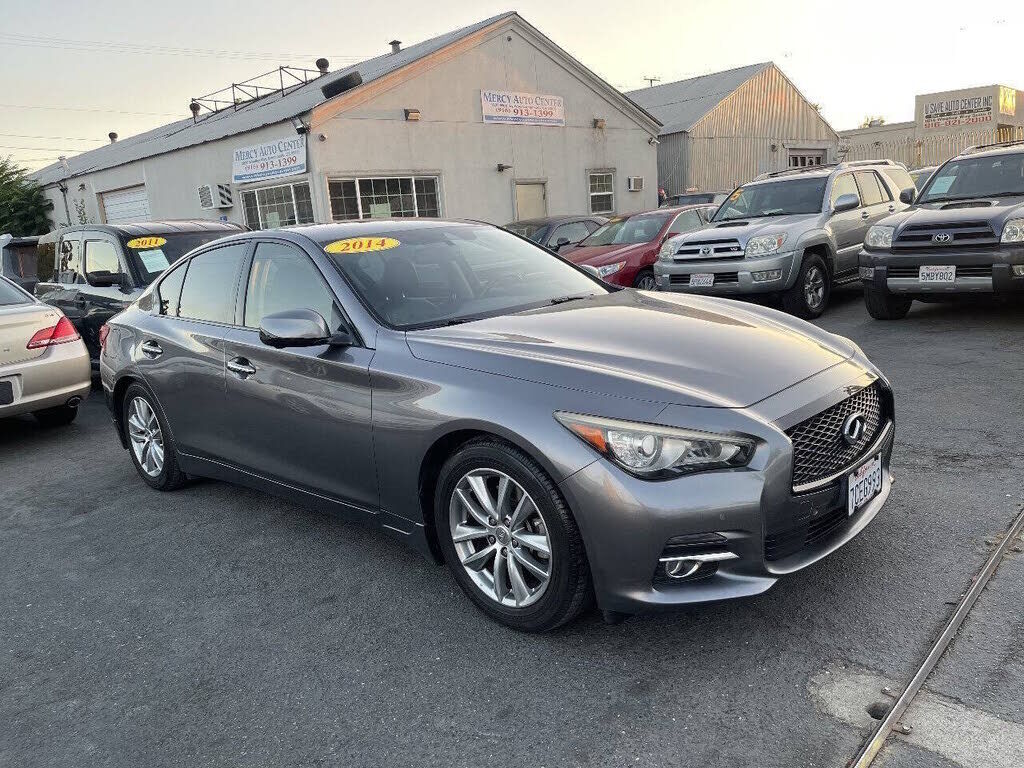 2014 INFINITI Q50