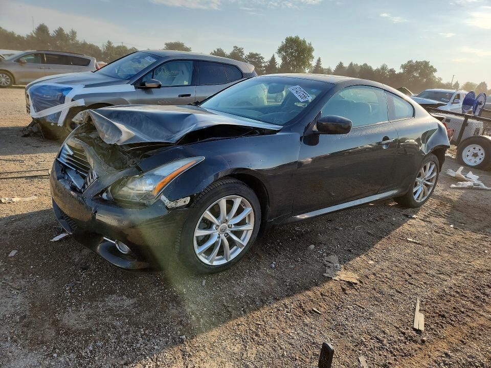 2011 INFINITI G37